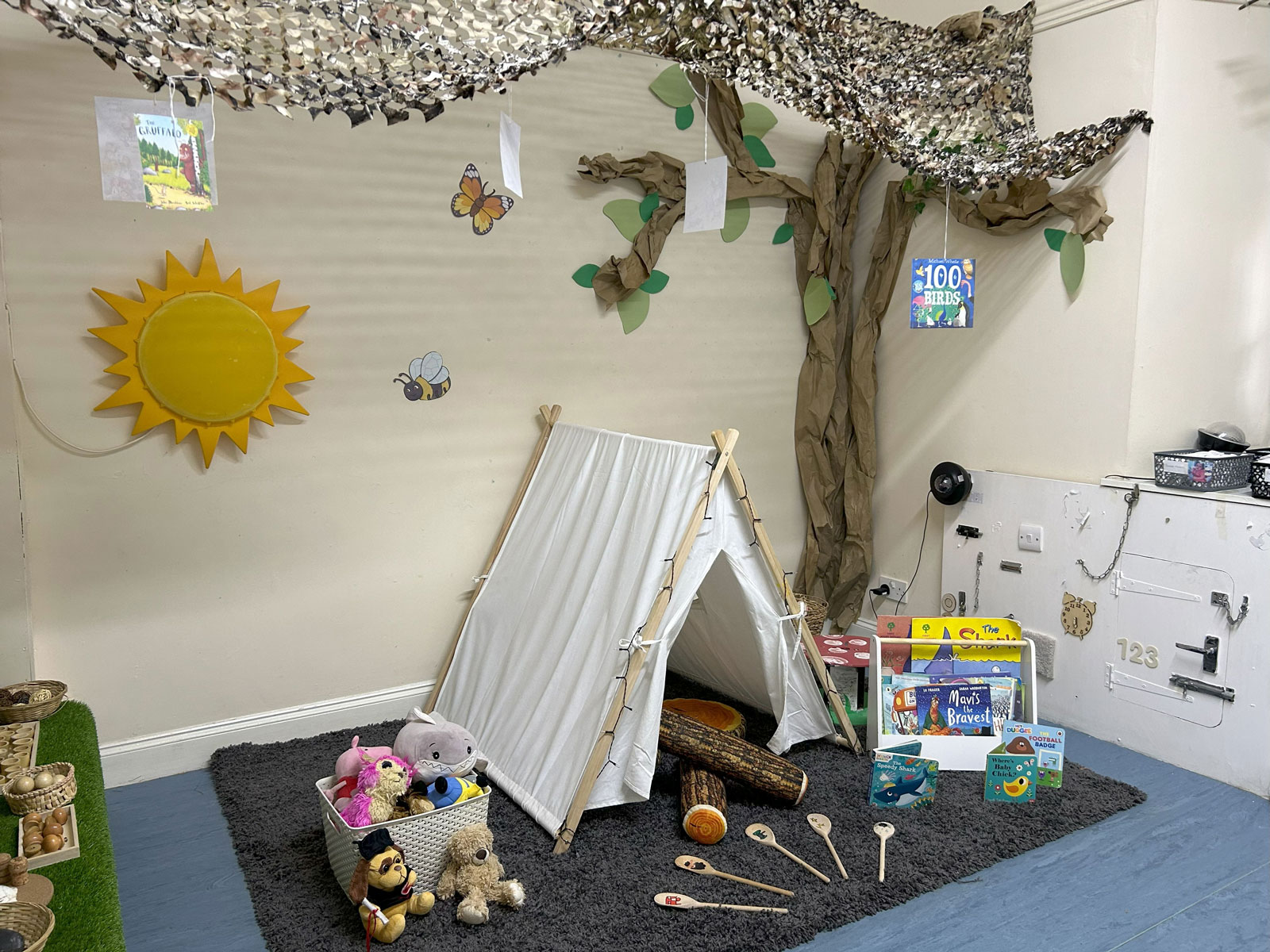 Glencoats Lodge Nursery 2-3 room